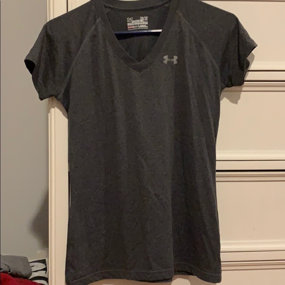 Under Armour tee